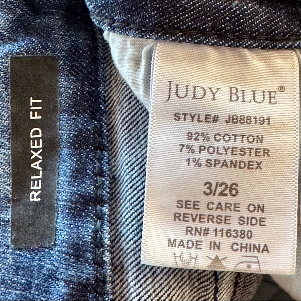 JUDY BLUE High Rise Relaxed Fit Ankle Raw Hem Distressed Crop JB88191 (3/26) - Picture 15 of 17